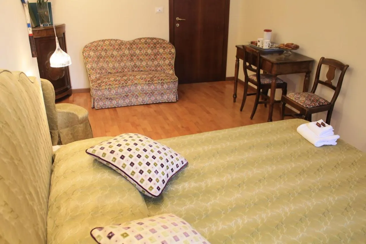 La Costa Wine Relais Hotell Verona 0*,  Italien